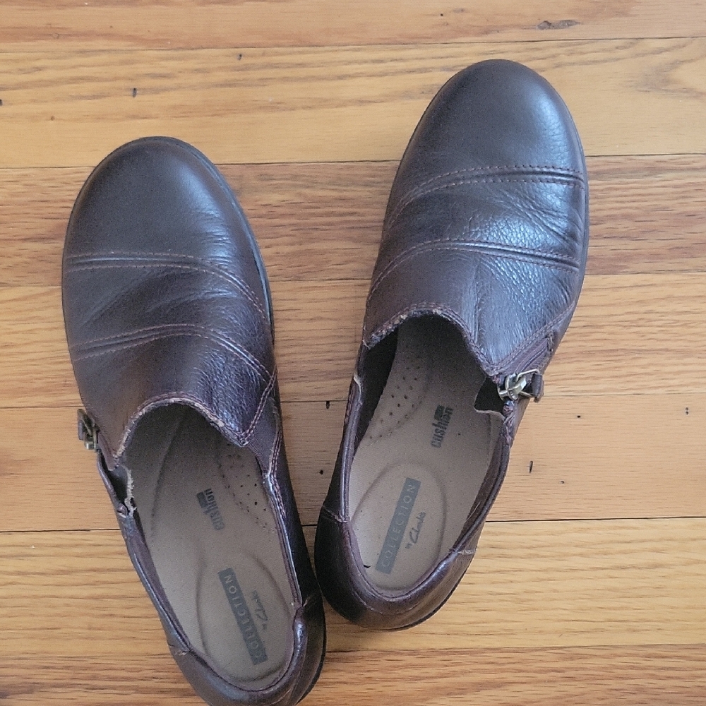 Clarks Brown Comfy Flats